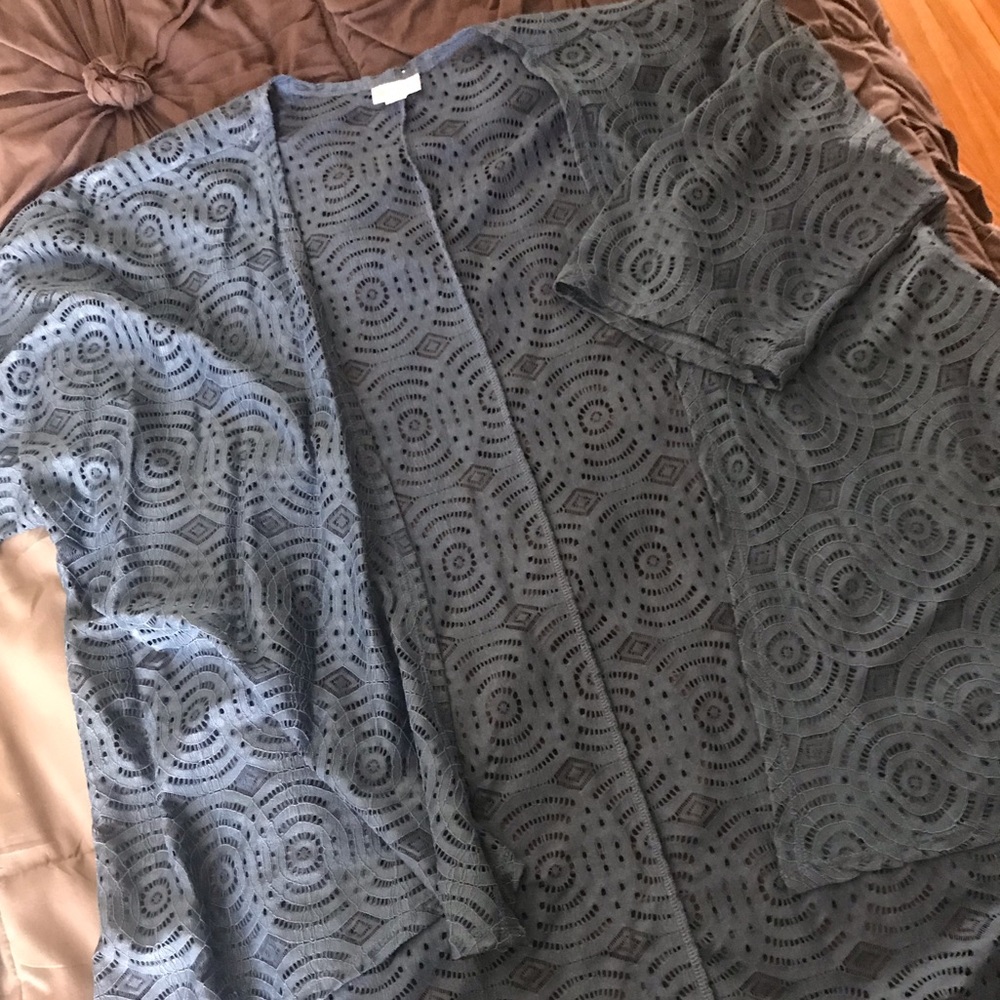 Lularoe Lindsay Kimono lace Medium